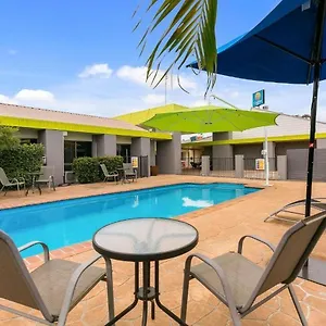 Comfort On Main Inn